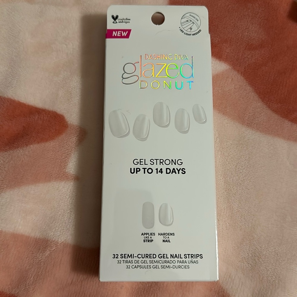 Dashing Diva Glazed Donut Vanilla Glaze Semi Cured Gel Nail Strips